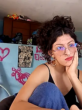 Snapshot of LoveElectra chatting on 9, 1, 2026 LoveElectra online show from 9, 1, 2026