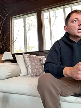 longcurved212121 online show from 19, 10, 2025