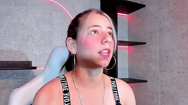 ArtemisaBlake online show from 13, 1, 2025