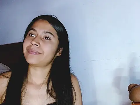 Snapshot of brihanna_lena chatting on 23, 6, 2026 brihanna lena online show from 23, 6, 2026