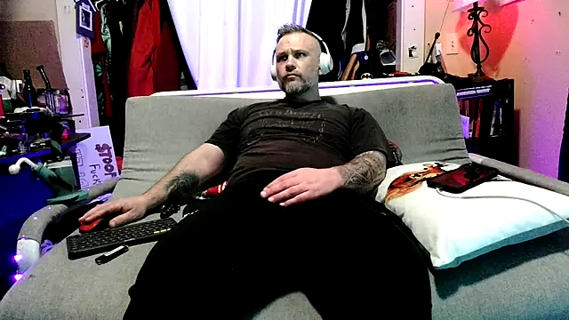 TwoFarty240 online show from 15, 2, 2026