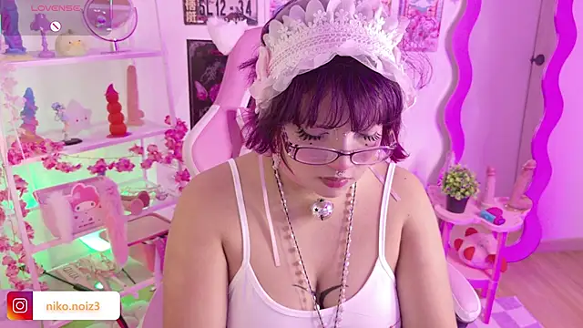 Snapshot of lady_noize chatting on 2, 6, 2026 lady noize online show from 2, 6, 2026