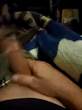 Snapshot of fun2fuck173 chatting on 18, 11, 2025 fun2fuck173 online show from 18, 11, 2025