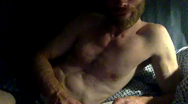 Snapshot of Twowellshapedheads chatting on 6, 3, 2025 Twowellshapedheads online show from 6, 3, 2025