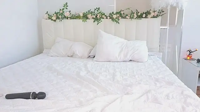 Snapshot of Akina_starr chatting on 8, 11, 2025 Akina starr online show from 8, 11, 2025