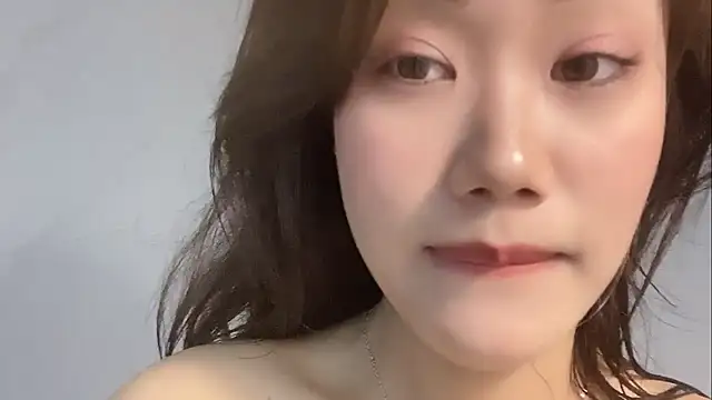 Bella-LL online show from 28, 2, 2025