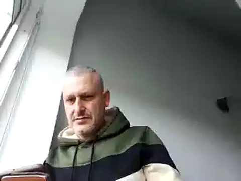 Snapshot of Husoban chatting on 3, 11, 2025 Husoban online show from 3, 11, 2025