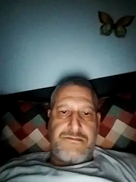 Snapshot of Husoban chatting on 25, 11, 2025 Husoban online show from 25, 11, 2025