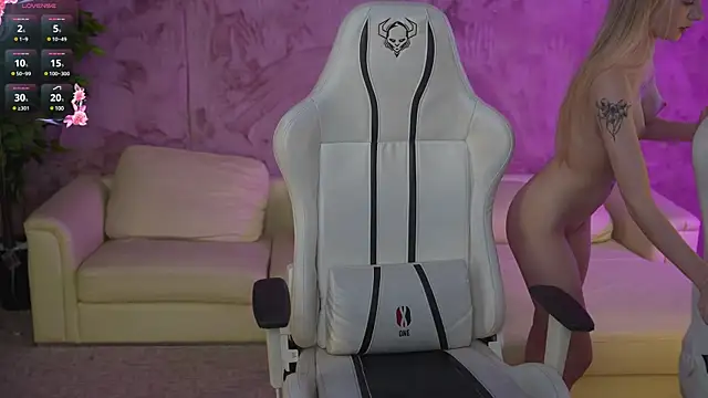 Ewa Pearl online show from 31, 1, 2025