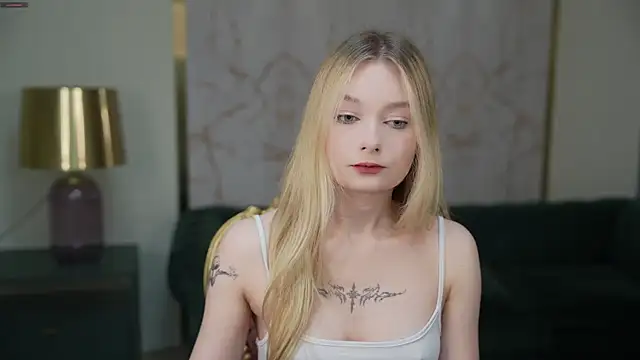 Ewa Pearl online show from 19, 3, 2025