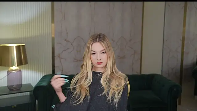 Ewa Pearl online show from 22, 3, 2025