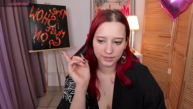Snapshot of RachelPirce chatting on 8, 3, 2025 RachelPirce online show from 8, 3, 2025