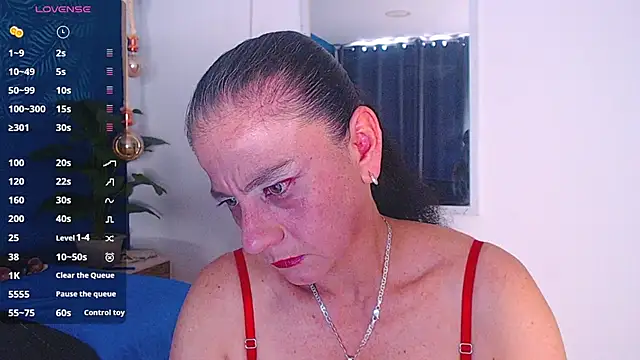 sasi luna online show from 5, 11, 2025