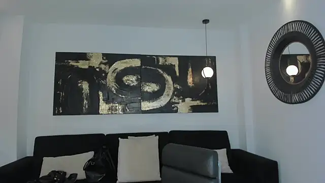 MiaFarrell  online show from 17, 2, 2025