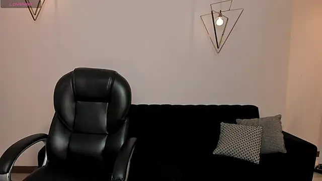 BellaCarteer  online show from 4, 11, 2025