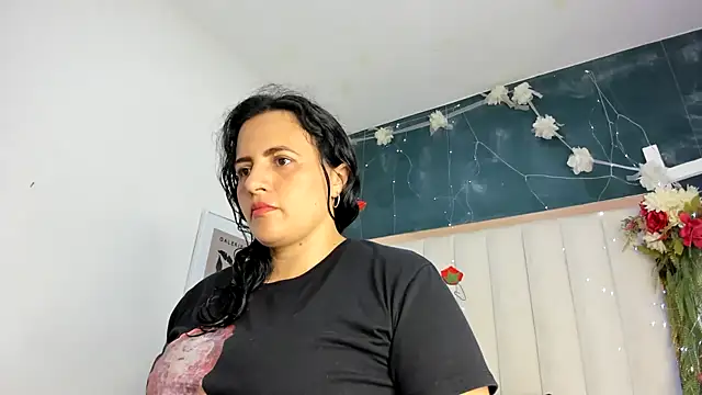 africa holmes online show from 3, 7, 2026