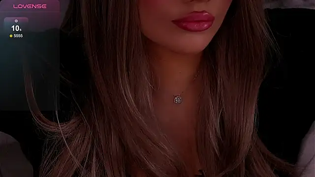 Snapshot of Graciane_Lee chatting on 13, 11, 2025 Graciane Lee online show from 13, 11, 2025