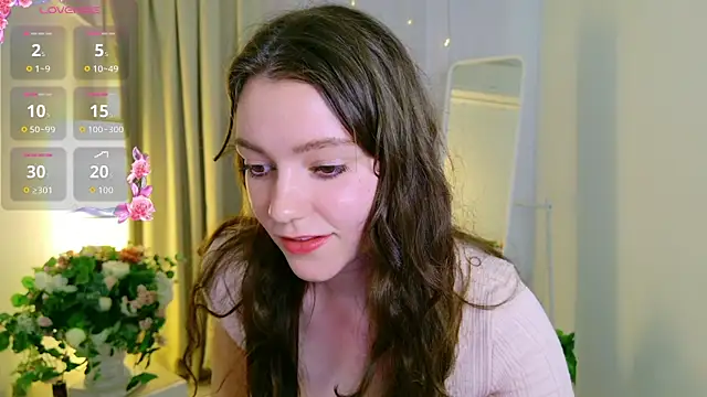 Lana  Cute  online show from 7, 6, 2026