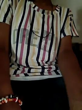 Snapshot of Soniyahotty chatting on 13, 10, 2025 Soniyahotty online show from 13, 10, 2025