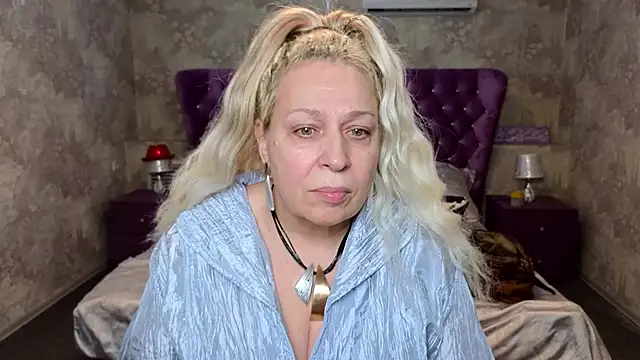 Penelope Pinky online show from 29, 1, 2025