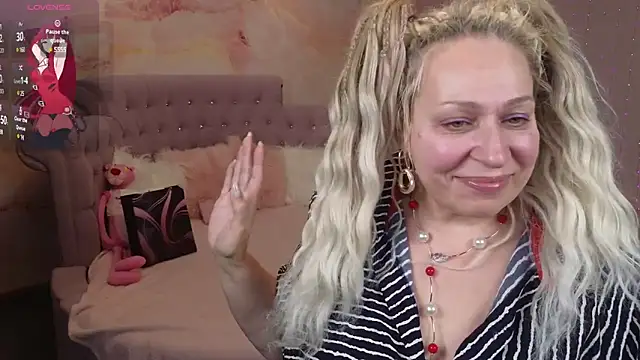 Penelope Pinky online show from 10, 2, 2025