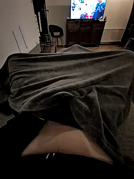 Snapshot of use_me69 chatting on 30, 3, 2026 use me69 online show from 30, 3, 2026