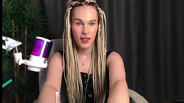 Cassie Bae online show from 26, 11, 2025