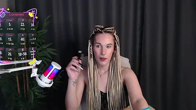 Cassie Bae online show from 2, 12, 2025