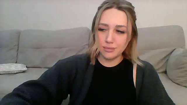 VickyLove047 online show from 9, 1, 2025