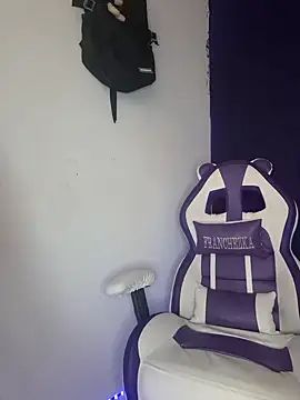 Snapshot of franchezkavegaaa chatting on 2, 2, 2025 franchezkavegaaa online show from 2, 2, 2025