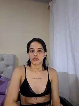 Snapshot of franchezkavegaaa chatting on 7, 10, 2025 franchezkavegaaa online show from 7, 10, 2025