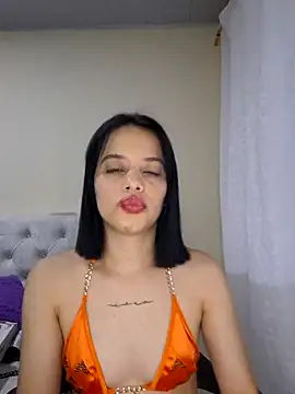 Snapshot of franchezkavegaaa chatting on 14, 10, 2025 franchezkavegaaa online show from 14, 10, 2025