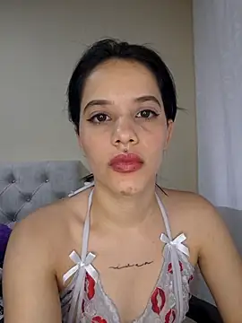 Snapshot of franchezkavegaaa chatting on 18, 10, 2025 franchezkavegaaa online show from 18, 10, 2025