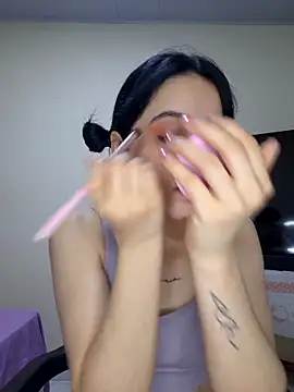 Snapshot of franchezkavegaaa chatting on 13, 11, 2025 franchezkavegaaa online show from 13, 11, 2025