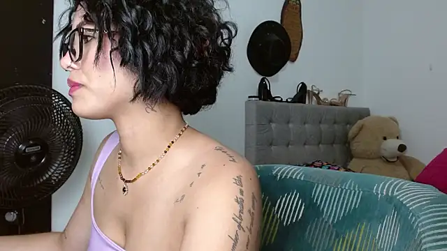 Sexy Lia  online show from 12, 5, 2026