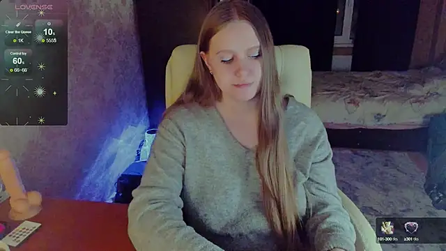 Alice Dreamgirl  online show from 9, 2, 2025