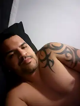 Snapshot of Latino2909 chatting on 15, 12, 2024 Latino2909 online show from 15, 12, 2024