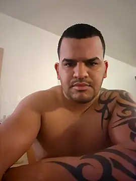 Snapshot of Latino2909 chatting on 17, 2, 2025 Latino2909 online show from 17, 2, 2025