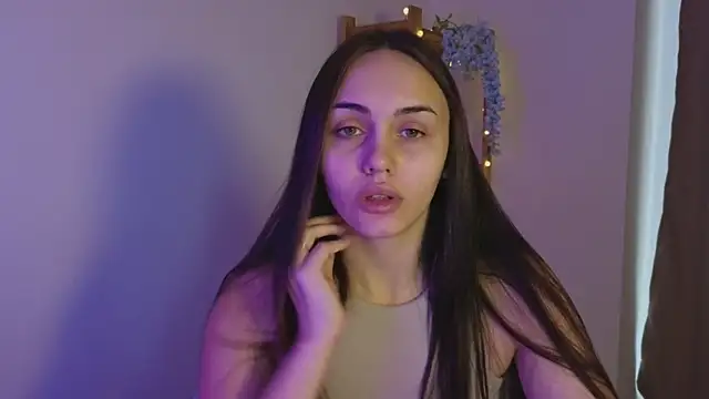 Snapshot of IrinaShayk18 chatting on 28, 1, 2025 IrinaShayk18 online show from 28, 1, 2025