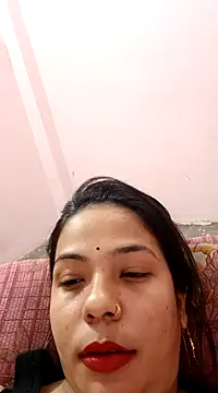 Snapshot of Hot-shot99 chatting on 4, 2, 2025 Hot-shot99 online show from 4, 2, 2025