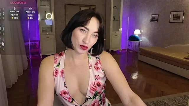 AnneHaddaway online show from 20, 11, 2025