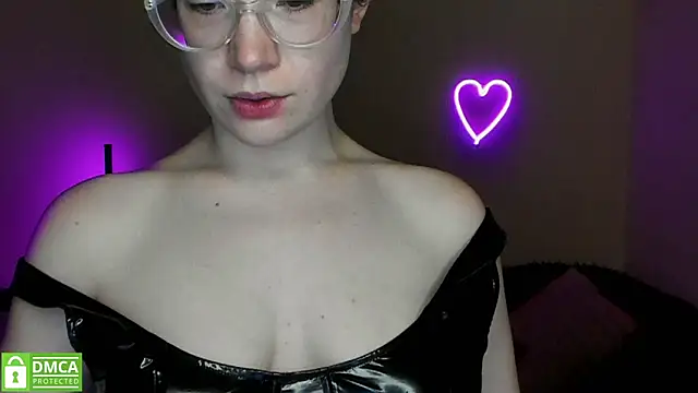 Snapshot of Alicia_redfollow chatting on 2, 3, 2025 Alicia redfollow online show from 2, 3, 2025