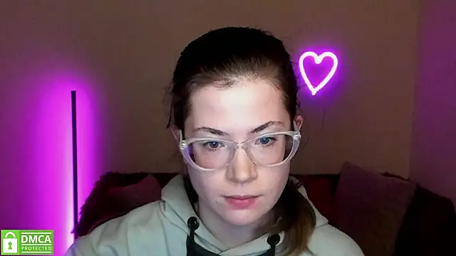 Snapshot of Alicia_redfollow chatting on 5, 3, 2025 Alicia redfollow online show from 5, 3, 2025