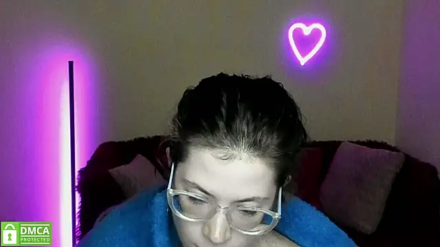 Snapshot of Alicia_redfollow chatting on 6, 3, 2025 Alicia redfollow online show from 6, 3, 2025