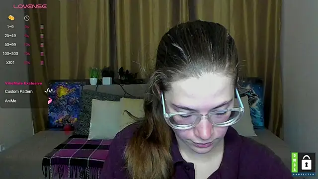 Snapshot of Alicia_redfollow chatting on 14, 10, 2025 Alicia redfollow online show from 14, 10, 2025