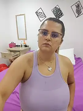 Miss balloonsmila online show from 17, 2, 2025