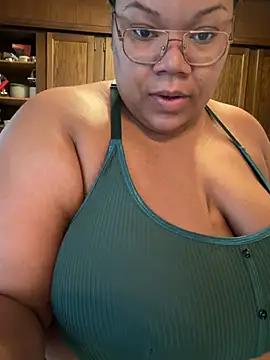 Snapshot of InterRacialFacial7296 chatting on 21, 6, 2026 InterRacialFacial7296 online show from 21, 6, 2026
