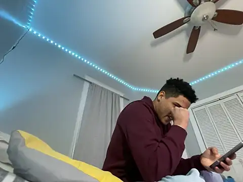 Snapshot of meunde19 chatting on 11, 1, 2025 meunde19 online show from 11, 1, 2025