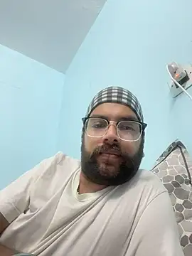 Arsh Loves Luv online show from 17, 4, 2026