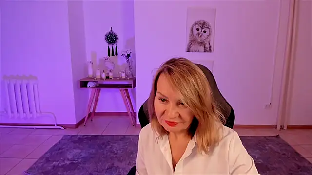 RosalindaFortuna online show from 15, 1, 2025